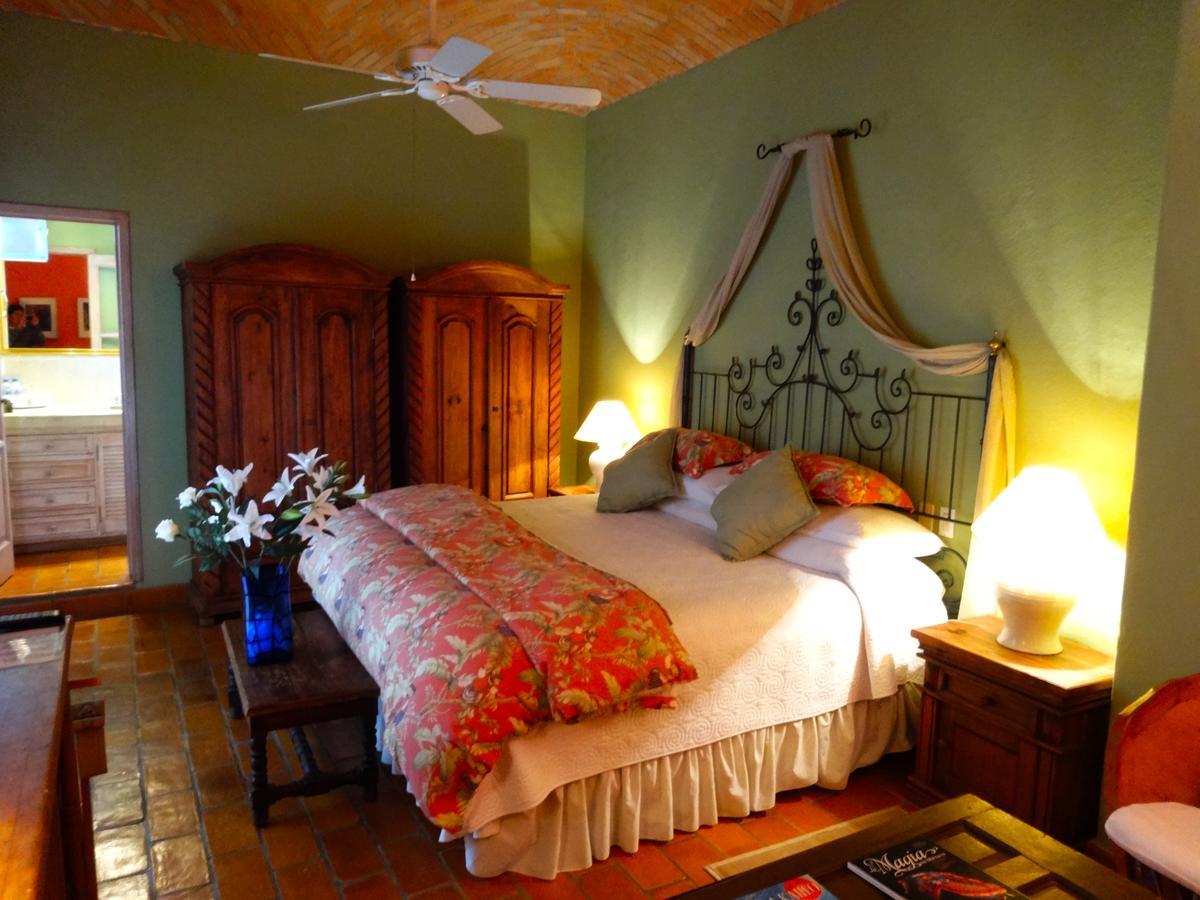 Casa Calderoni Acomodação com café da manhã San Miguel de Allende Exterior foto